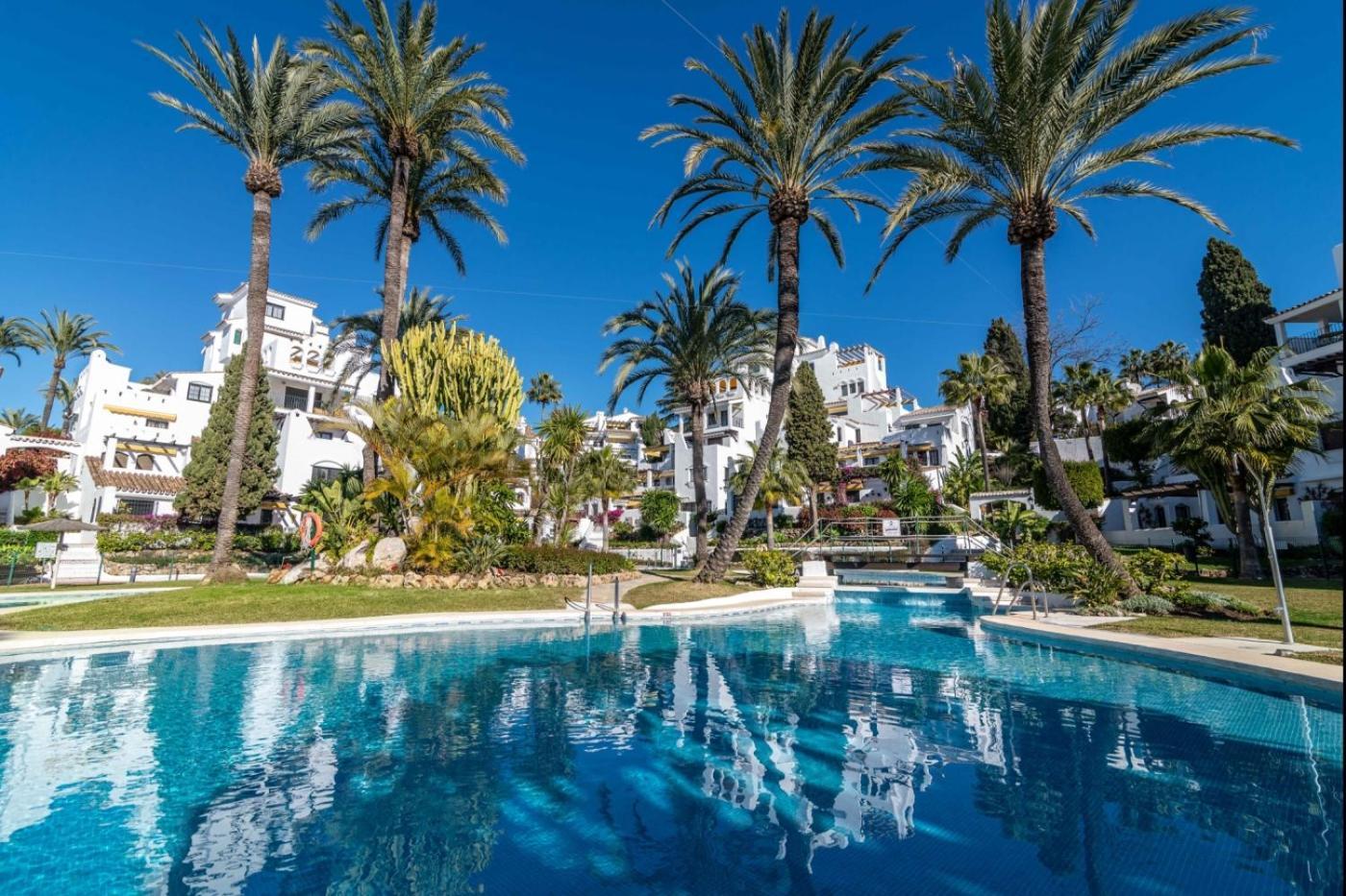 Aldea Blanca 2 Bdrm W Stunning Views Apartment Marbella